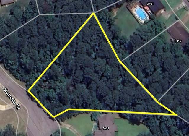 Property at 4605 Magnolia Cir, Northport, AL 35473