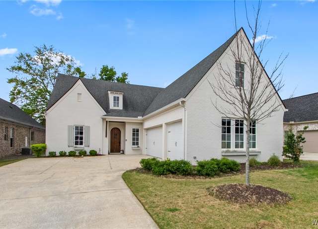 Property at 695 Arundell Street St, Tuscaloosa, AL 35406, 4 beds, 3 baths