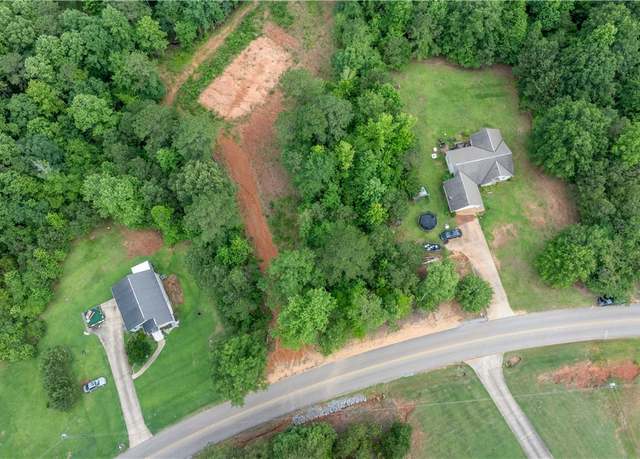 Property at 1 Brant Ward Rd, Cottondale, AL 35453