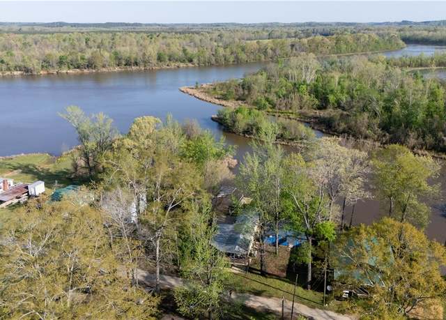 Property at 2194 Oak Village Rd, Akron, AL 35441, 2 beds, 2 baths
