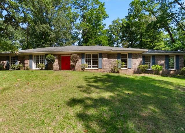 Property at 4636 27th St E, Tuscaloosa, AL 35404, 4 beds, 2 baths