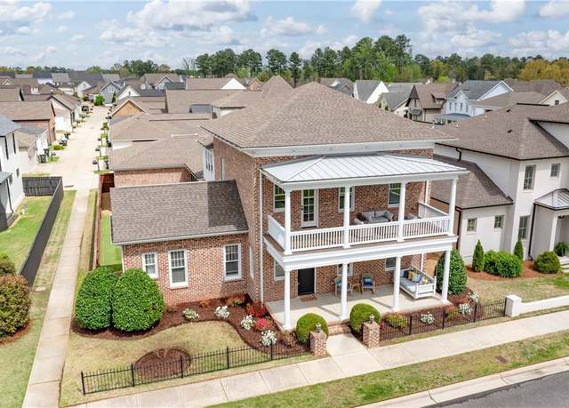 Property at 760 Grace Park N, Tuscaloosa, AL 35406, 4 beds, 4.5 baths