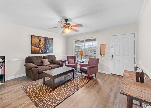 Property at 1813 Hackberry Ln #6, Tuscaloosa, AL 35401, 2 beds, 2 baths