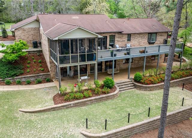 Property at 7416 Spinnaker Ave NE, Tuscaloosa, AL 35406, 5 beds, 3 baths