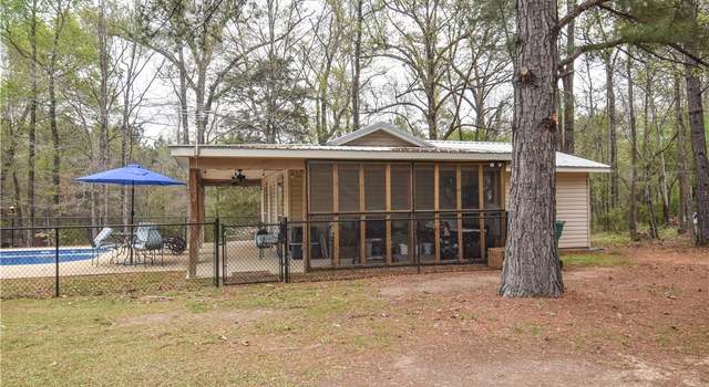Photo of 15337 Strawberry Ln, Northport, AL 35475