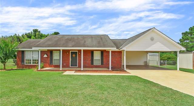 Photo of 16239 Wyatt Ln, Moundville, AL 35474