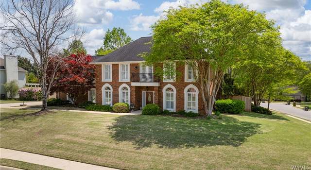Photo of 1401 Greymont Ln, Tuscaloosa, AL 35406