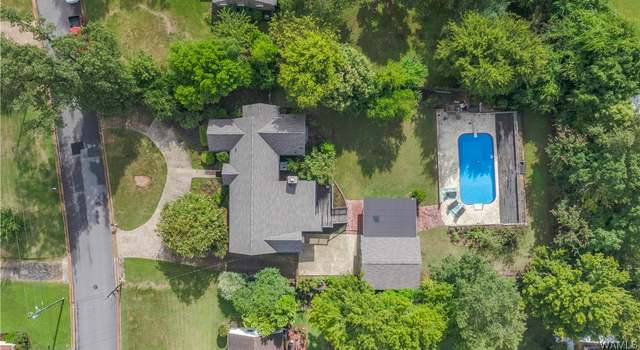 Photo of 10 Forest Dr, Tuscaloosa, AL 35404