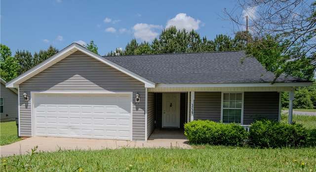 Photo of 3738 Crescent Gardens Dr, Tuscaloosa, AL 35404