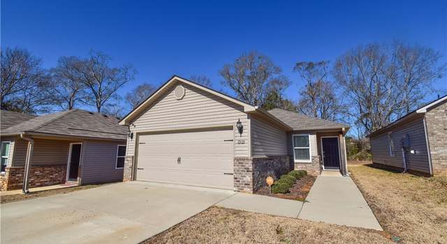 Photo of 12621 Waterbury Cv, Moundville, AL 35474