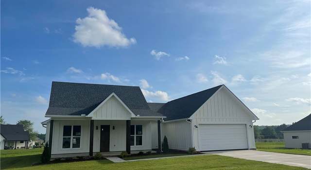 Photo of 11618 Meadows Rd, Berry, AL 35546