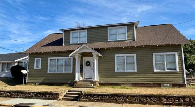 Photo of 425 Caplewood Dr, Tuscaloosa, AL 35401