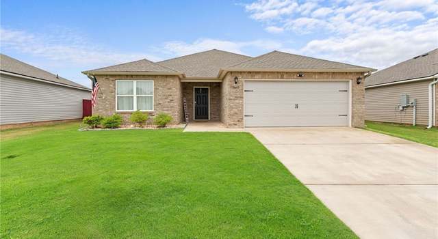 Photo of 16415 Natchez Dr, Moundville, AL 35474