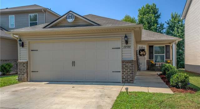 Photo of 12580 Waterbury Way, Moundville, AL 35474