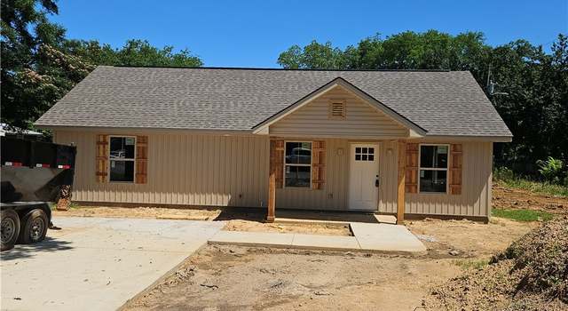 Photo of 320 3rd Ave, Moundville, AL 35474