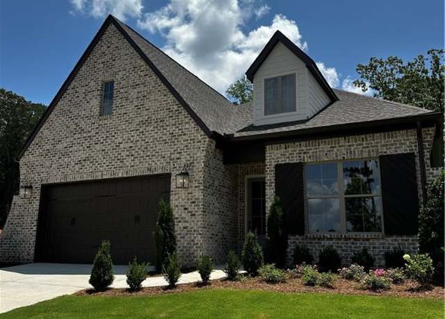 Property at 489 Windsor Dr, Opelika, AL 36801, 3 beds, 2 baths