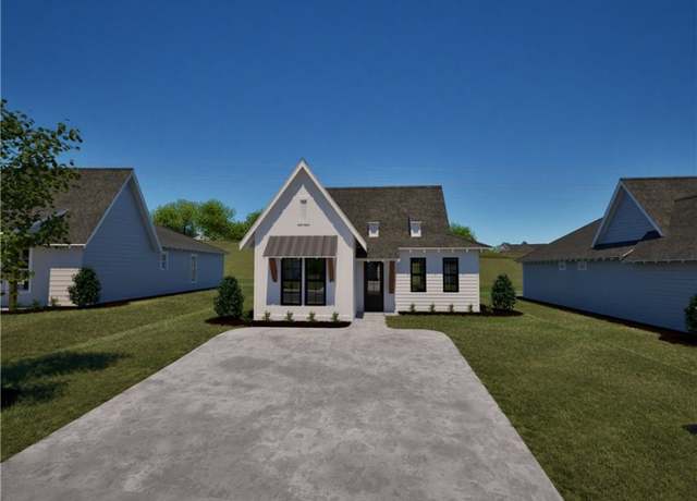 Property at 063 Summer St, Opelika, AL 36801, 3 beds, 2 baths