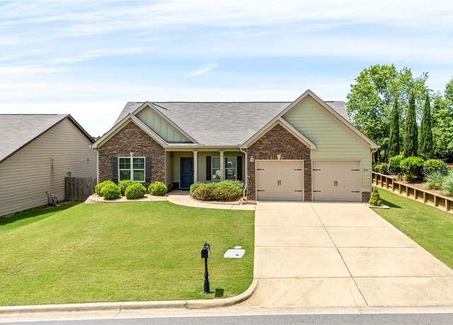 Property at 704 Lori Ln, Opelika, AL 36804, 3 beds, 2 baths