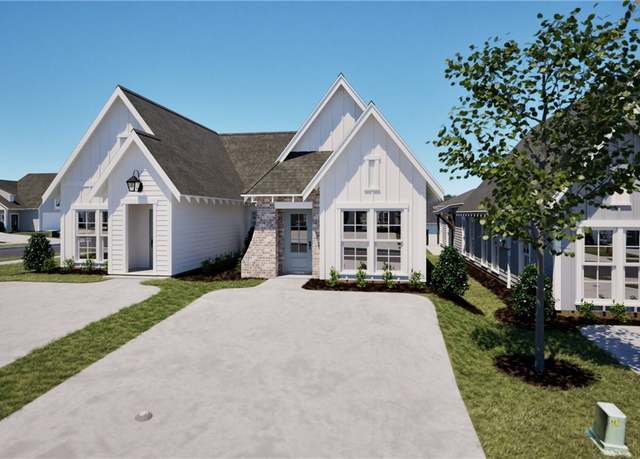 Property at 41 Forest Ln, Opelika, AL 36801, 2 beds, 2 baths