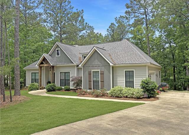 Property at 782 Stillwaters Dr, Dadeville, AL 36853, 4 beds, 2 baths