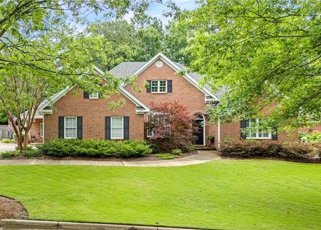 Property at 1939 Windway Rd, Auburn, AL 36830, 4 beds, 3 baths