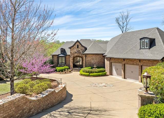 Property at 1646 Heron Pointe, Auburn, AL 36830, 6 beds, 5 baths