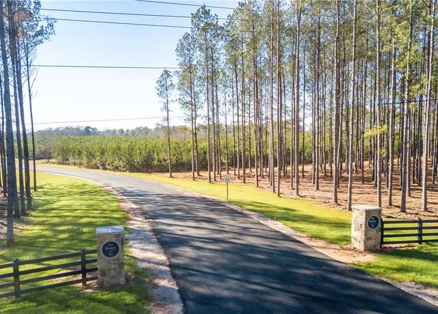 Property at 2005 Mourning Dove Ln, Opelika, AL 36801