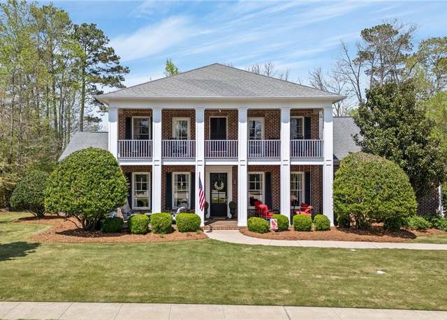 Property at 1240 Falls Crest Dr, Auburn, AL 36830, 5 beds, 4.5 baths