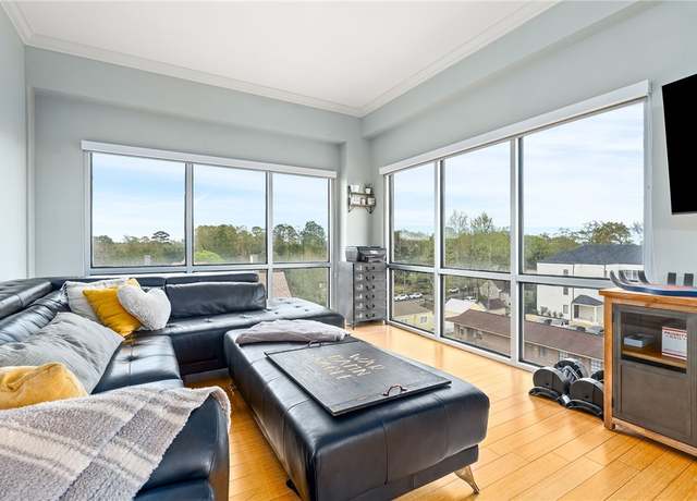 Property at 277 S Gay St #601, Auburn, AL 36830, 2 beds, 2.5 baths