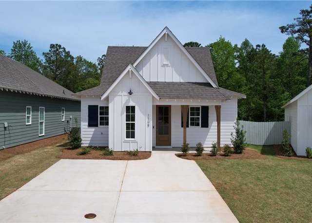 Property at 100 Hunters Way, Opelika, AL 36801, 2 beds, 2 baths