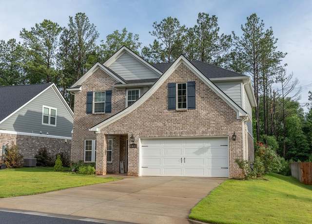 Property at 1611 Sutherland Ln, Auburn, AL 36830, 4 beds, 2.5 baths