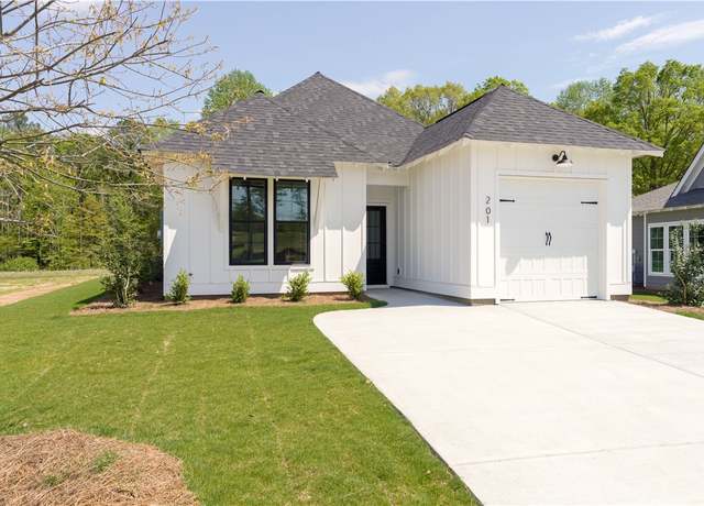 Property at 201 Summer St, Opelika, AL 36801, 3 beds, 2 baths