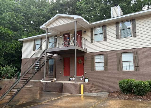 Property at 449 N Donahue Dr Unit B15, Auburn, AL 36830, 3 beds, 2 baths