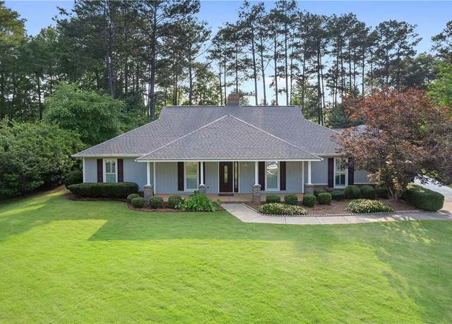 Property at 1340 Ferndale Dr, Auburn, AL 36830, 3 beds, 2.5 baths