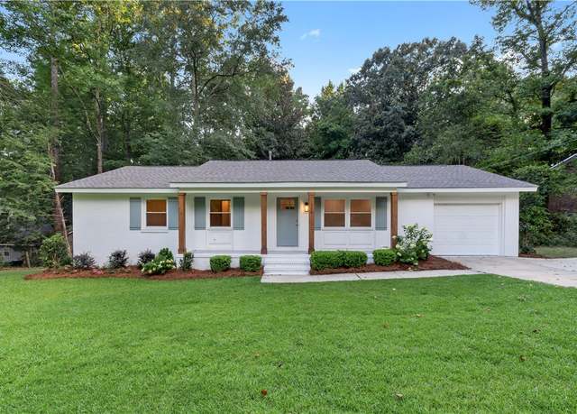 Property at 326 Green St, Auburn, AL 36830, 4 beds, 2 baths