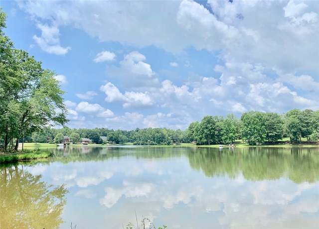 Property at 949 Ski Spray Pt, Opelika, AL 36804