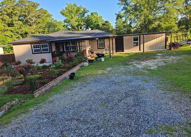 Property at 19 Rosemount Cir, Phenix City, AL 36867, 3 beds, 1 bath