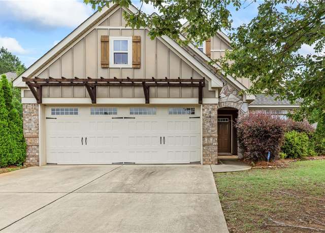 Property at 661 Deer Run Rd, Auburn, AL 36832, 3 beds, 2 baths