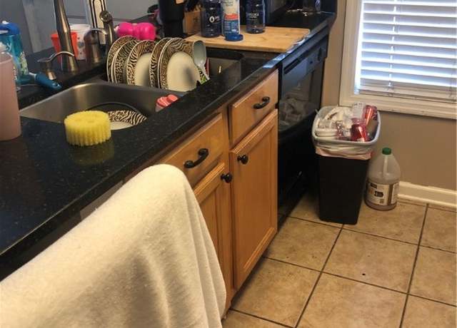 Property at 535 W Glenn Ave #211, Auburn, AL 36830, 2 beds, 2 baths