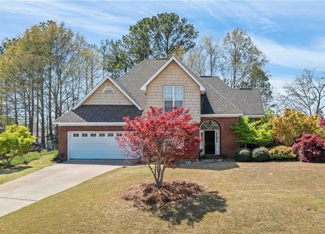 Property at 2039 Keystone Dr, Auburn, AL 36830, 3 beds, 2.5 baths