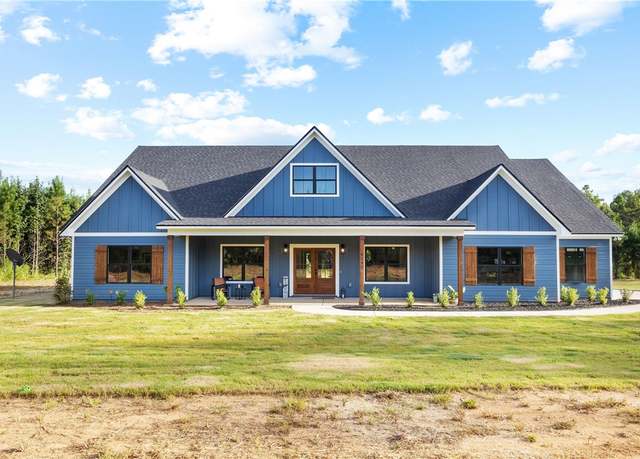 Property at 9198 Lee Road 158, Salem, AL 36874, 4 beds, 2.5 baths