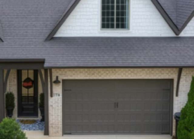 Property at 1718 W Farmville Rd, Auburn, AL 36830, 4 beds, 2.5 baths