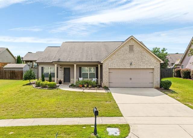Property at 2802 Matsu Ln, Opelika, AL 36804, 3 beds, 2 baths