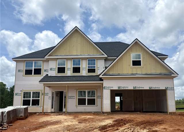 Property at 3046 Wymond Dr, Opelika, AL 36804, 5 beds, 3 baths
