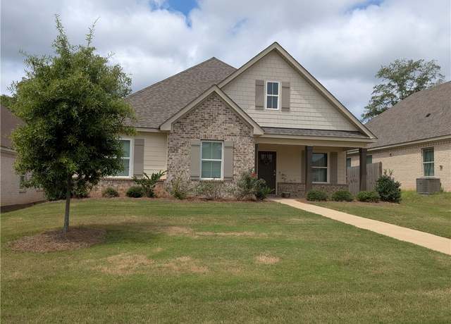 Property at 2041 Armistead Ln, Auburn, AL 36832, 4 beds, 2 baths