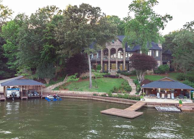 Property at 10 Lee Road 895, Valley, AL 36854, 4 beds, 6 baths