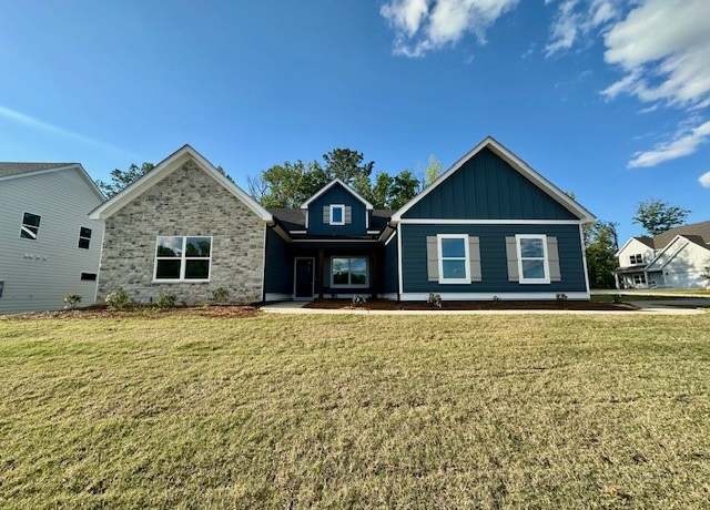 Property at 1190 Palmer Lee Ln, Opelika, AL 36801, 4 beds, 2 baths