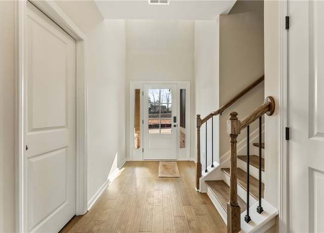 Property at 1617 Havens Ct, Auburn, AL 36832, 4 beds, 3.5 baths
