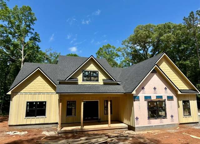 Property at 1793 Lee Road 288, Smiths Station, AL 36877, 4 beds, 3 baths