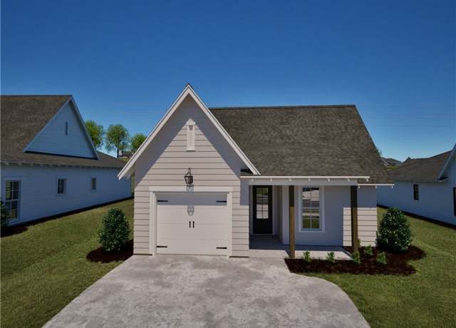 Property at 064 Summer St, Opelika, AL 36801, 3 beds, 2 baths